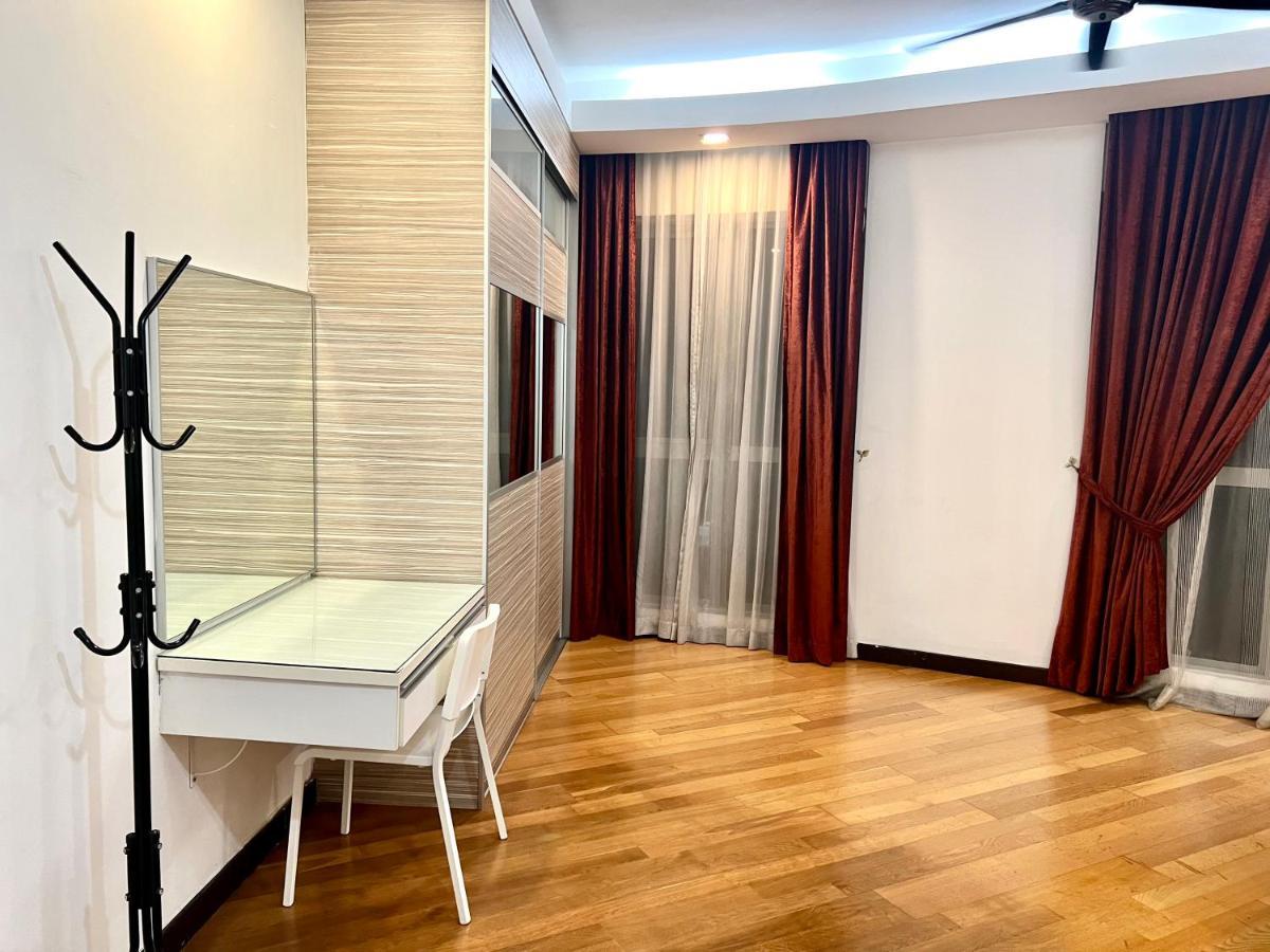 Regalia Luxury Homes By Infinity Pool Apartment Kuala Lumpur