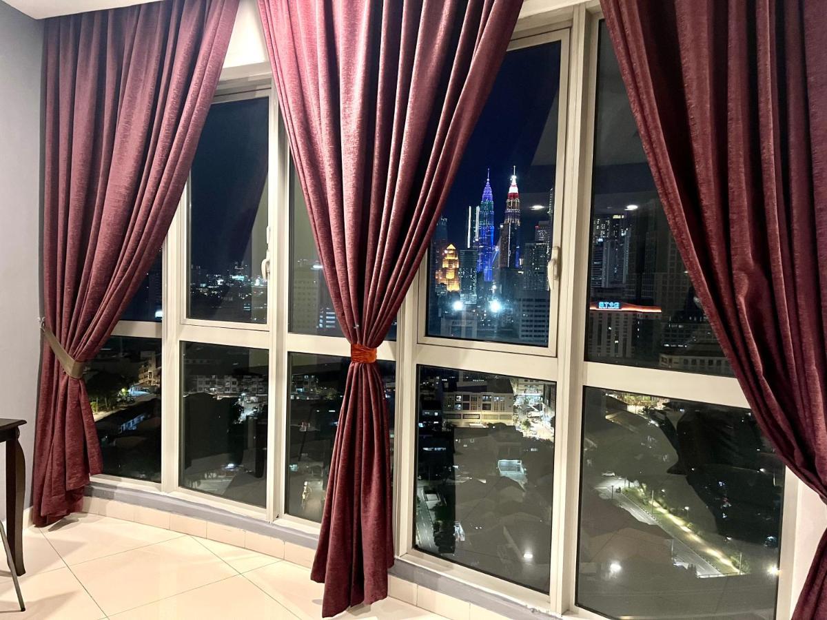 Regalia Luxury Homes By Infinity Pool * Kuala Lumpur