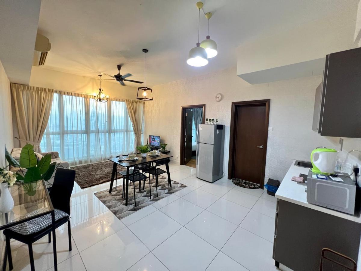 Regalia Luxury Homes By Infinity Pool Apartment Kuala Lumpur