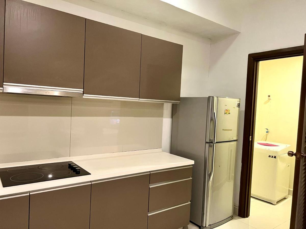 Apartment Regalia Luxury Homes By Infinity Pool
