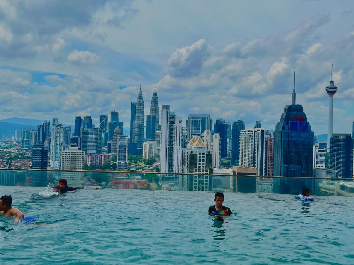 Regalia Luxury Homes By Infinity Pool Apartment